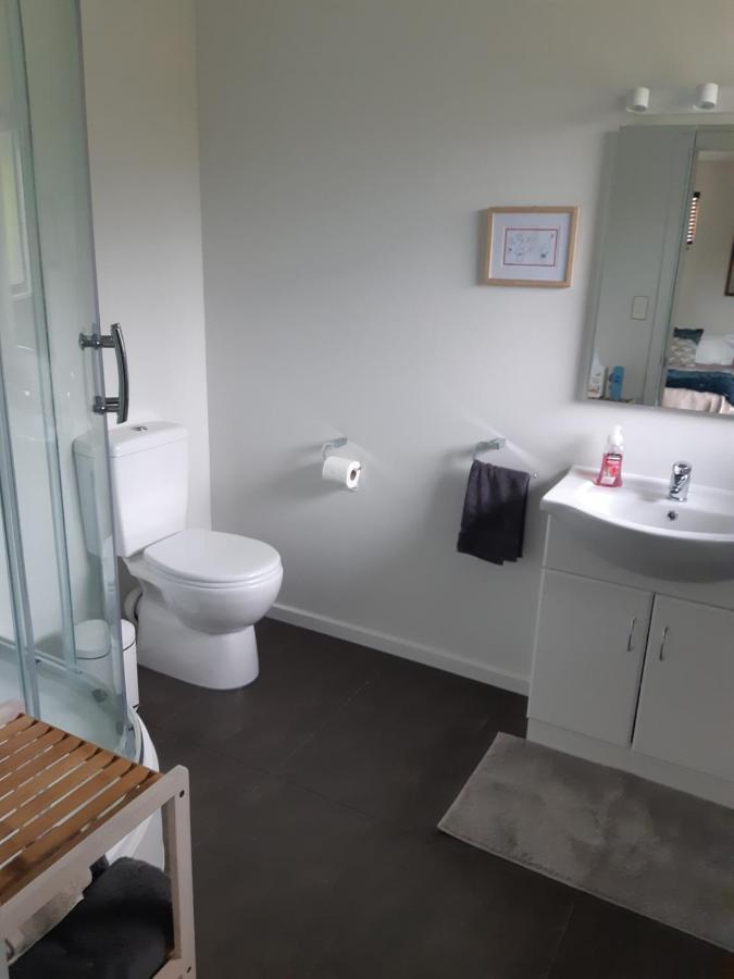 אוטורוהנגה The End Lounge B&B חדר תמונה